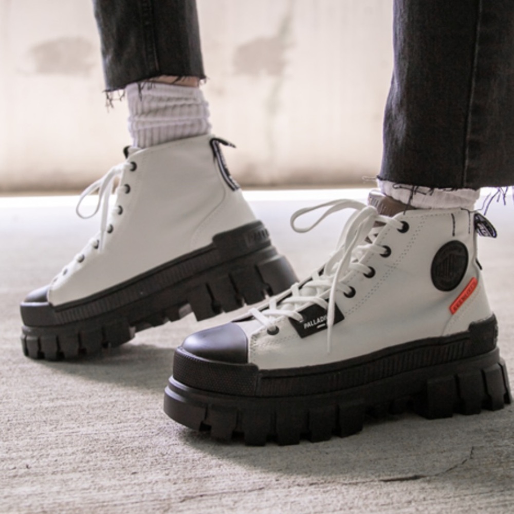 Palladium Platform Boot - Picture 2 of 4